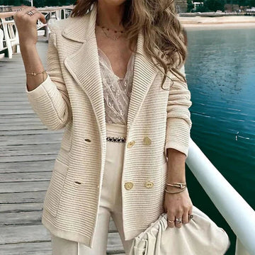 Malika | Einfarbige langärmelige Strickjacke