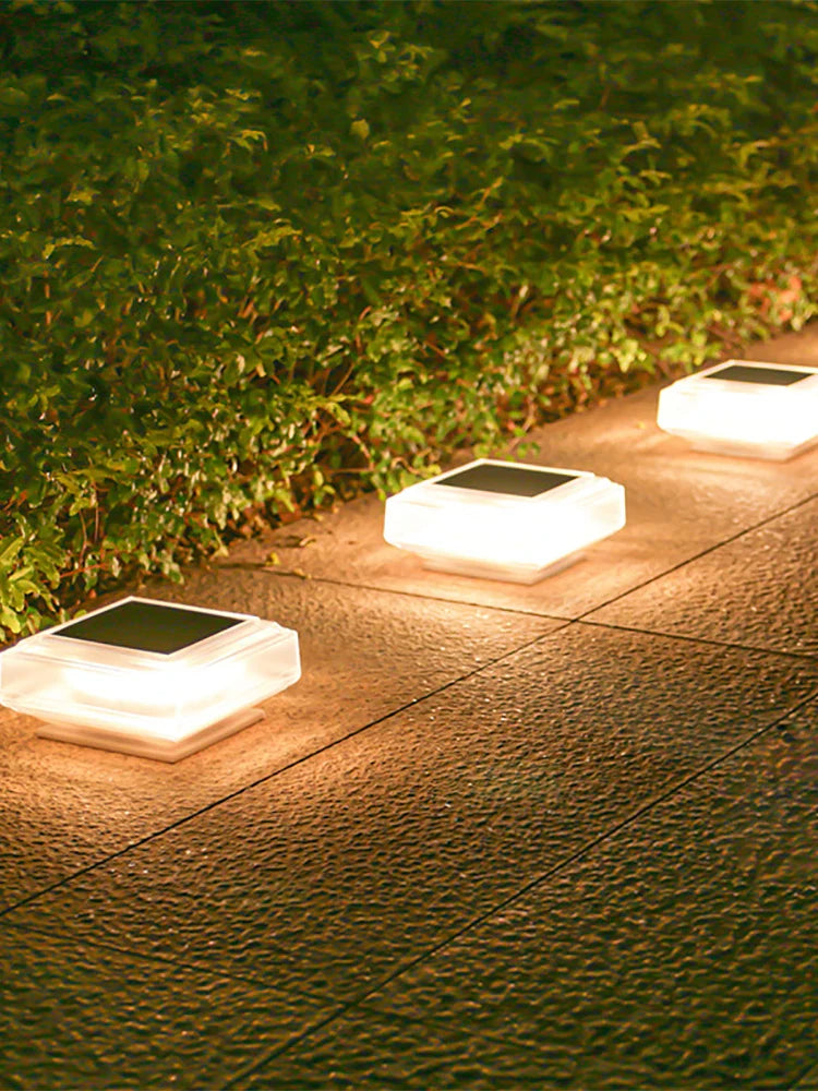 SolunaCap Solarleuchte | LED Außenlicht | Wetterfest & Stromfrei | Für Garten & Pfosten 0